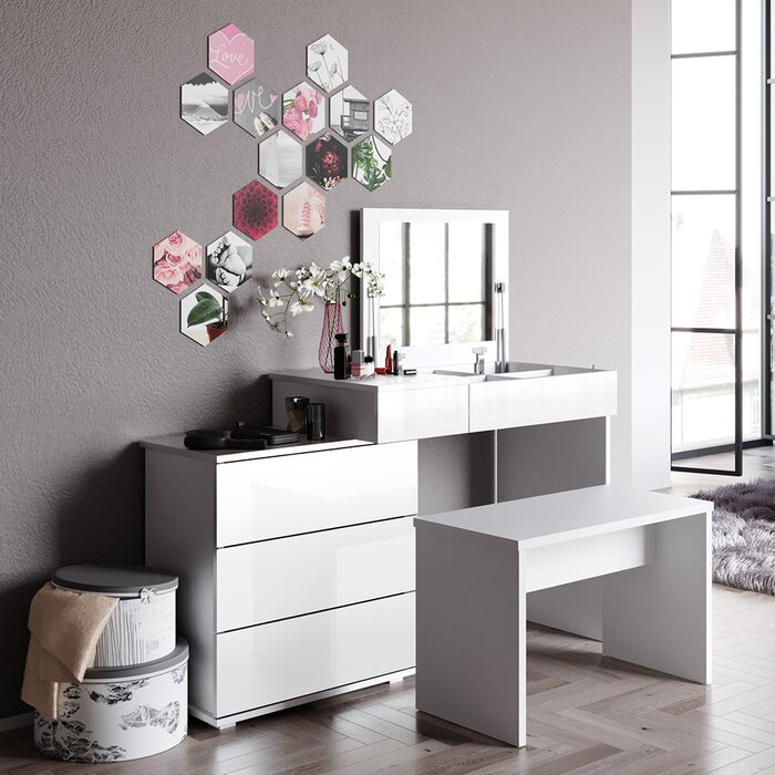 میز آرایش مینیمال طرح دنیز